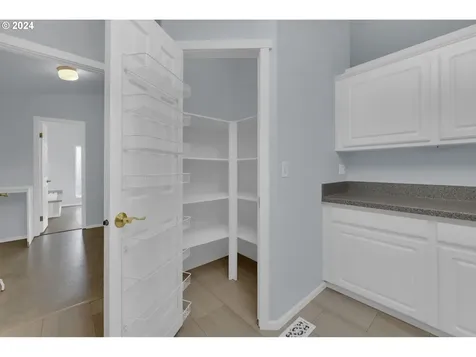 5278 Glenn Ellen Drive Eugene OR 97402