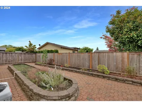 5278 Glenn Ellen Drive Eugene OR 97402