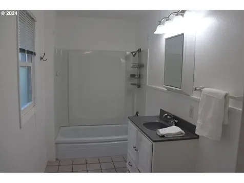 4614 SE 32nd Avenue Portland OR 97202