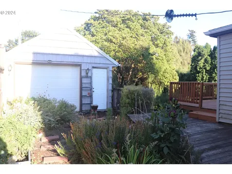 4614 SE 32nd Avenue Portland OR 97202