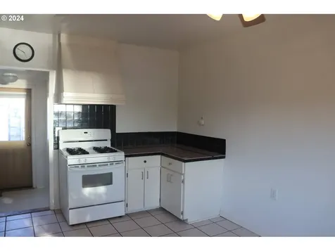 4614 SE 32nd Avenue Portland OR 97202