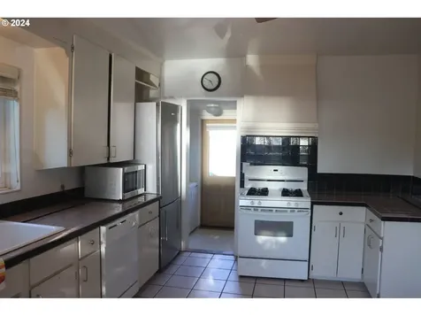 4614 SE 32nd Avenue Portland OR 97202