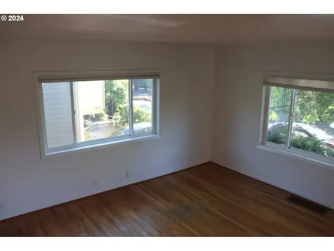 4614 SE 32nd Avenue Portland OR 97202