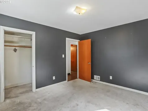 8116 SE Reedway Street Portland OR 97206