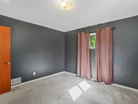 8116 SE Reedway Street Portland OR 97206