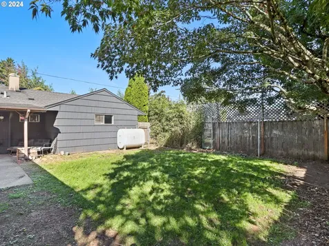 8116 SE Reedway Street Portland OR 97206