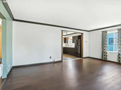 8116 SE Reedway Street Portland OR 97206