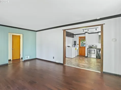 8116 SE Reedway Street Portland OR 97206