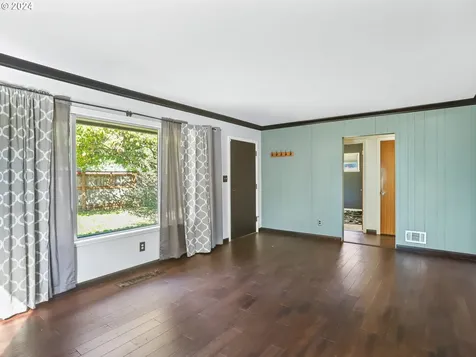 8116 SE Reedway Street Portland OR 97206