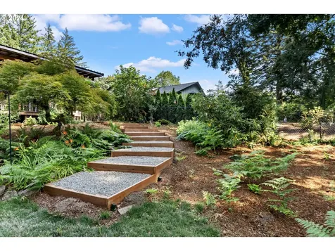 665 Sw Viewmont Drive Portland OR 97225