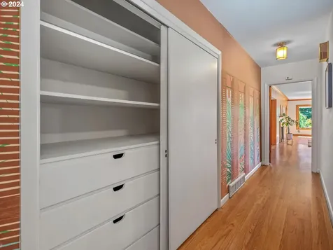 3606 Sw Tunnelwood Street Portland OR 97221