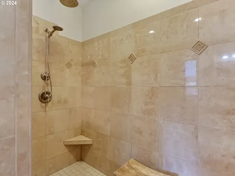 1301 NW 150th Circle Vancouver WA 98685