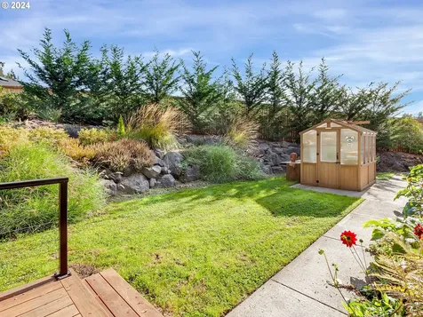 1301 NW 150th Circle Vancouver WA 98685