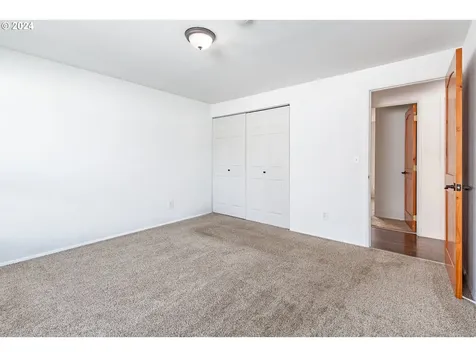 313 10th Avenue Sweet Home OR 97386