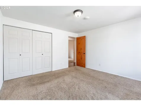 313 10th Avenue Sweet Home OR 97386