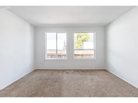 313 10th Avenue Sweet Home OR 97386