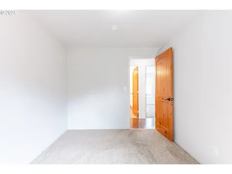 313 10th Avenue Sweet Home OR 97386