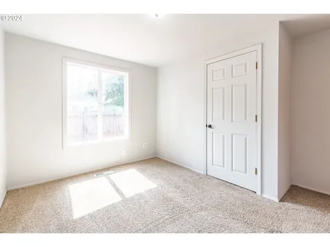 313 10th Avenue Sweet Home OR 97386