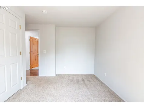 313 10th Avenue Sweet Home OR 97386