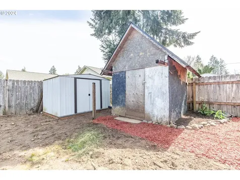 313 10th Avenue Sweet Home OR 97386