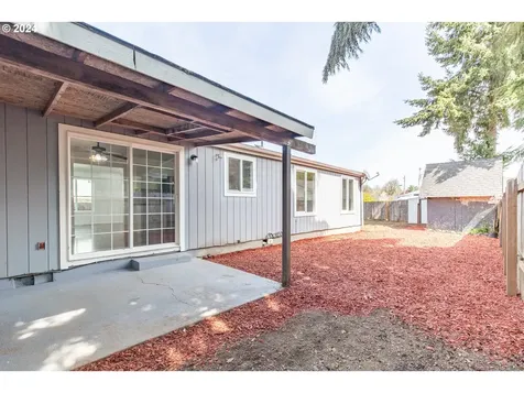 313 10th Avenue Sweet Home OR 97386