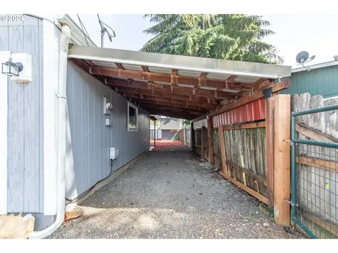 313 10th Avenue Sweet Home OR 97386