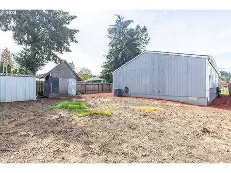 313 10th Avenue Sweet Home OR 97386
