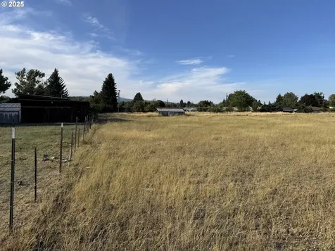 820 S Roosevelt Street Goldendale WA 98620
