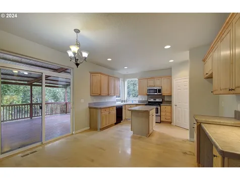 2106 NE 107th Street Vancouver WA 98686