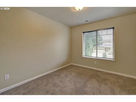 2106 NE 107th Street Vancouver WA 98686