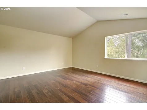 2106 NE 107th Street Vancouver WA 98686
