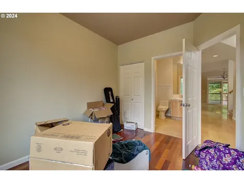 2106 NE 107th Street Vancouver WA 98686