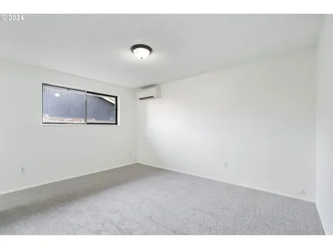11317 SW 64th Avenue Portland OR 97219