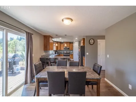 37570 Rock Hill Drive Lebanon OR 97355