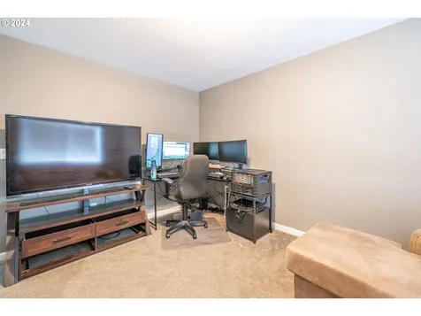 37570 Rock Hill Drive Lebanon OR 97355