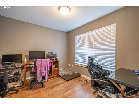 37570 Rock Hill Drive Lebanon OR 97355
