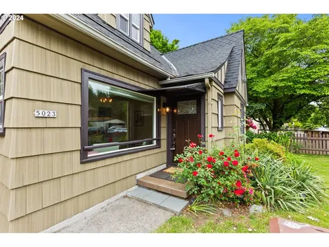5023 Se Cesar E Chavez Boulevard Portland OR 97202
