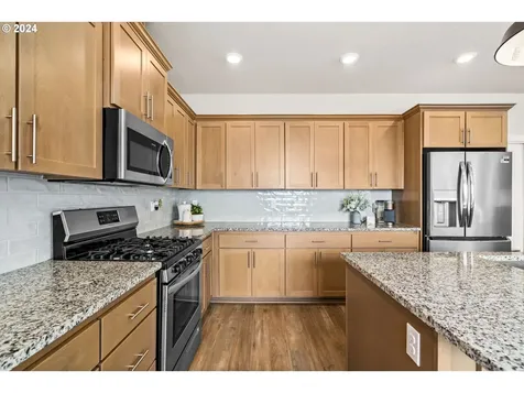 2683 W 13th Place Junction City OR 97448