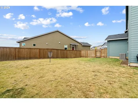 2683 W 13th Place Junction City OR 97448