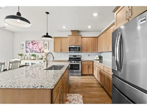 2683 W 13th Place Junction City OR 97448