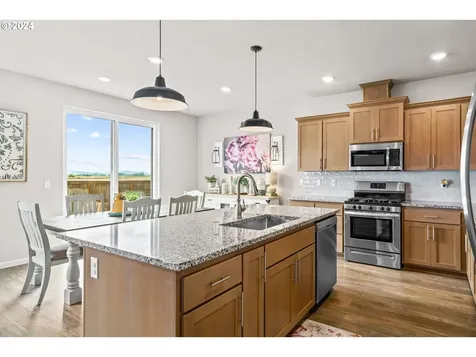 2683 W 13th Place Junction City OR 97448