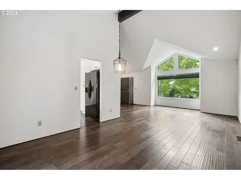529 SE 13th Court Gresham OR 97080