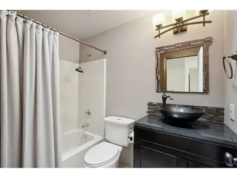 529 SE 13th Court Gresham OR 97080