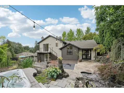 529 SE 13th Court Gresham OR 97080