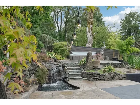 529 SE 13th Court Gresham OR 97080