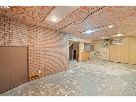 5838 NE Wygant Street Portland OR 97218