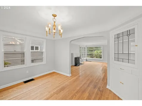 5838 NE Wygant Street Portland OR 97218