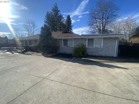 425 Se Kane Drive Gresham OR 97080