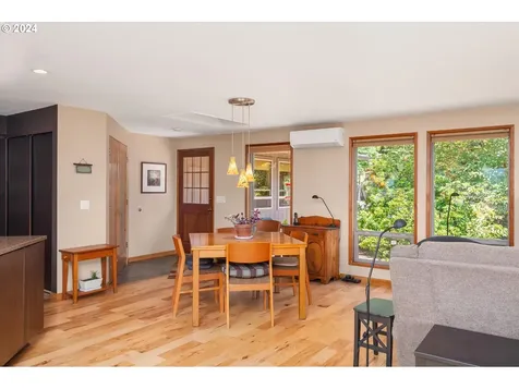 32372 Woodson Lane Cottage Grove OR 97424