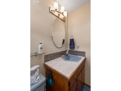 32372 Woodson Lane Cottage Grove OR 97424